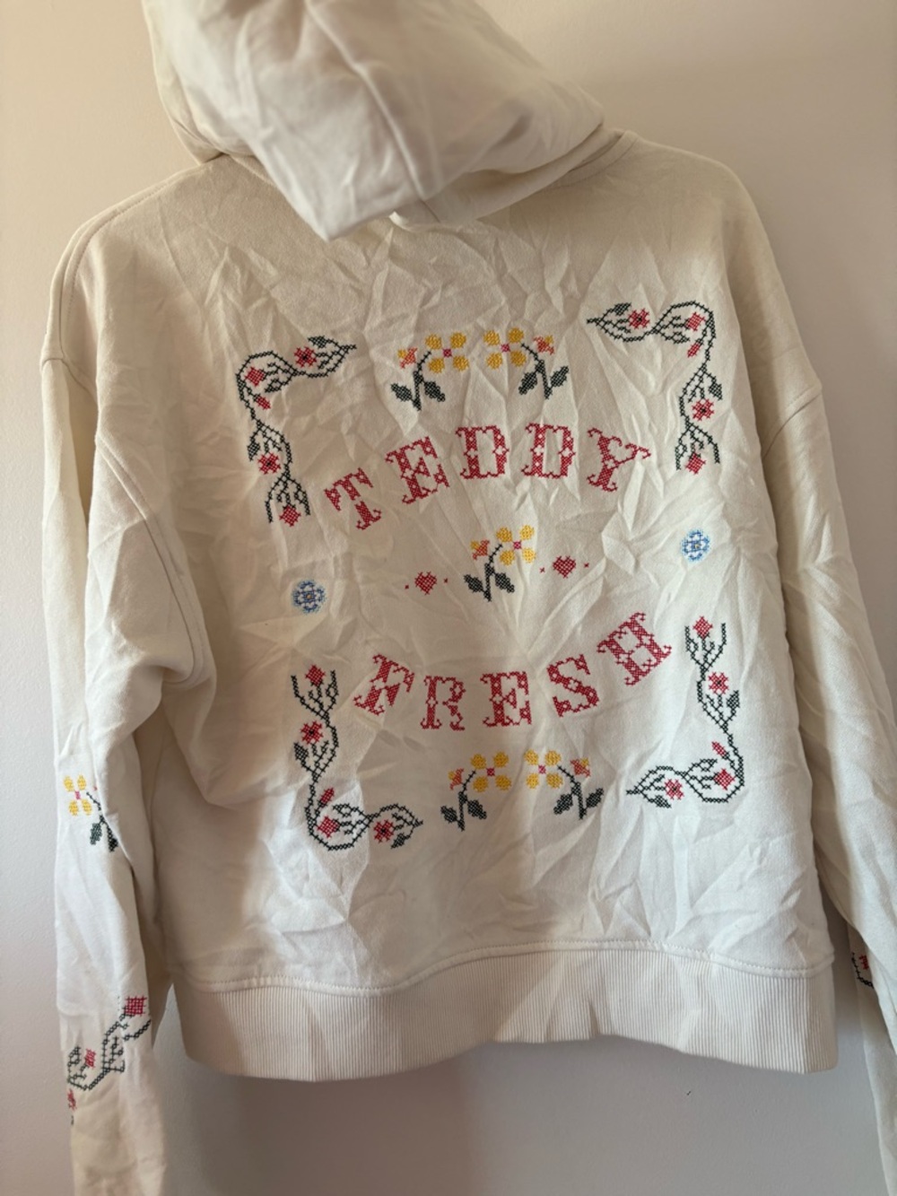 Teddy Fresh Black Cross Stitch Zip Hooded Sweatshirt Women's Medium